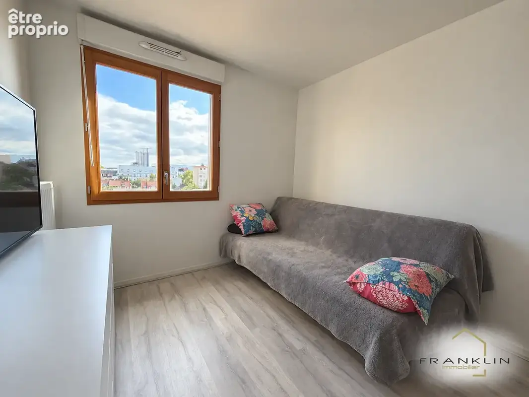 Saint-Denis :EXCLUSIVITE appartement Avec 2 terrasses et un box - photo 9