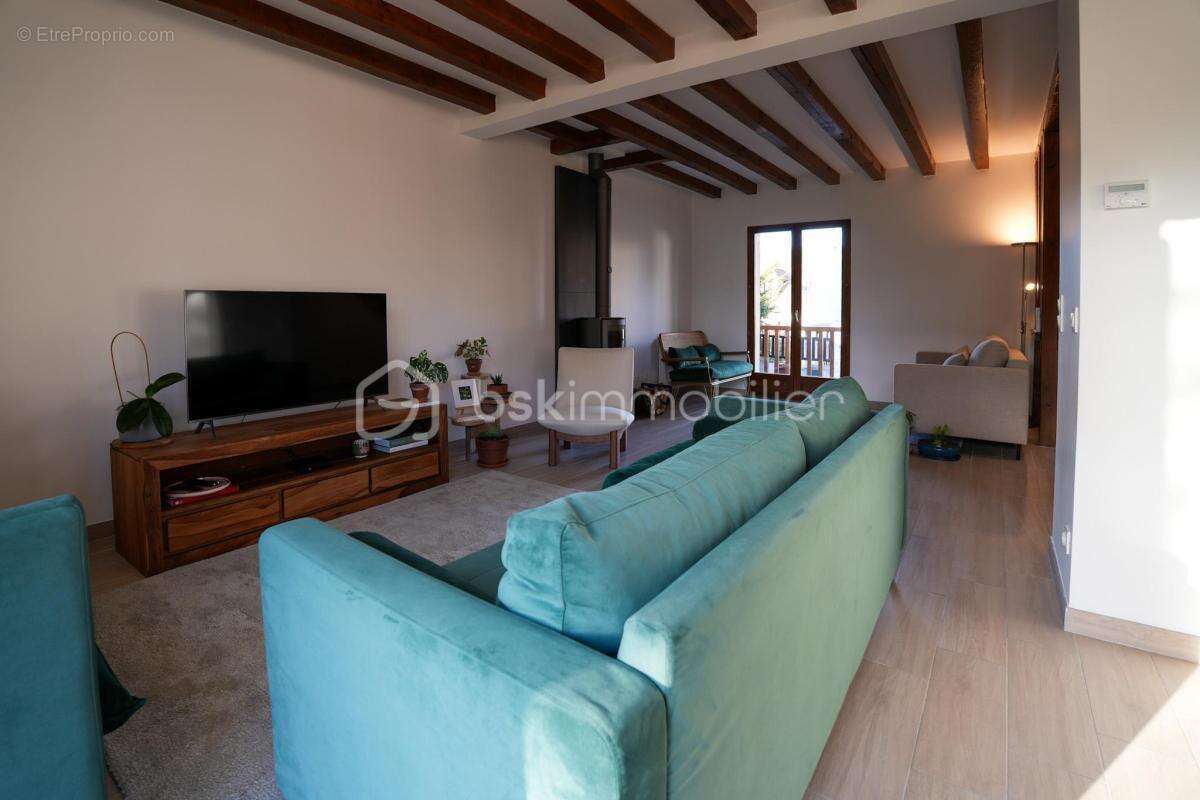 Maison à MONTEVRAIN