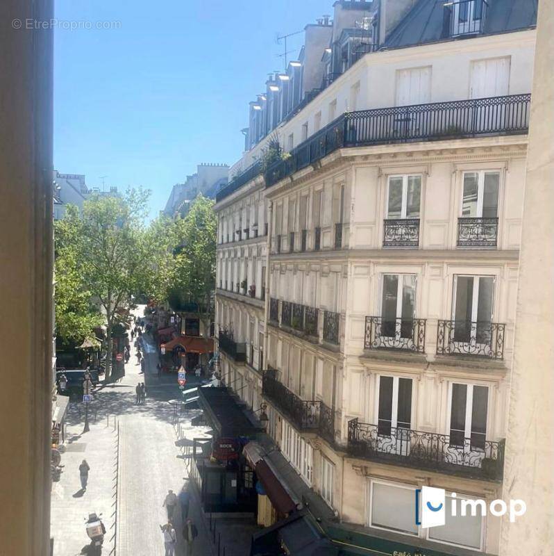 Appartement à PARIS-1E