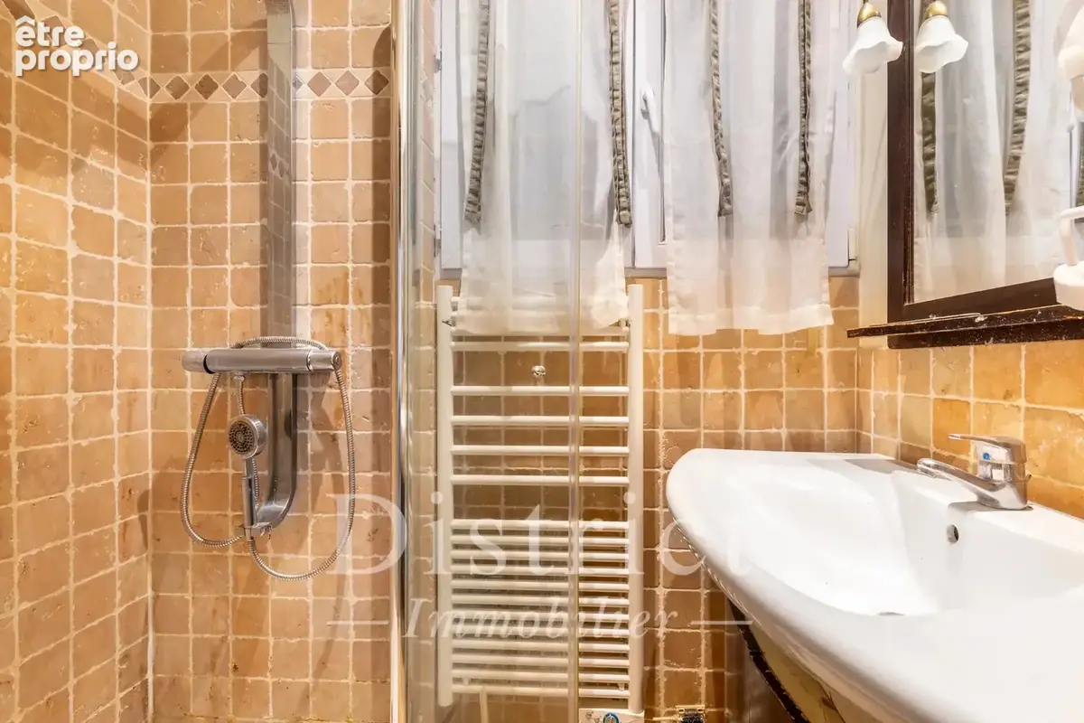 Exclusivité - Ile Saint Louis. Appartement de charme de 42 m² - photo 6