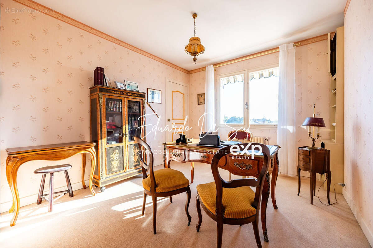 Maison 226 m² à Pessac  - photo 9