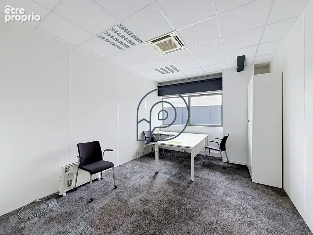 Commerce 300 m² à vendre à La Chapelle-D'armentieres (59930) - photo 9