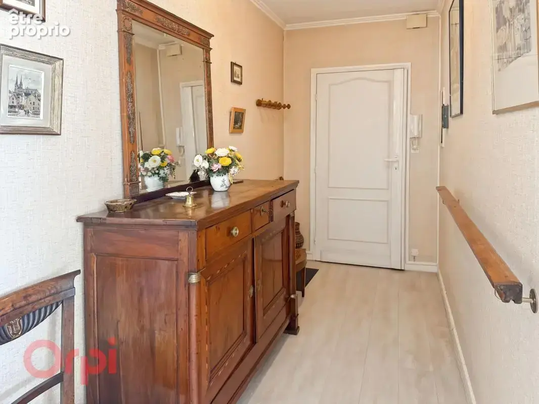 À vendre – Bel appartement avec balcon dans une résidence avec ascenseur à Romorantin-Lanthenay - photo 5