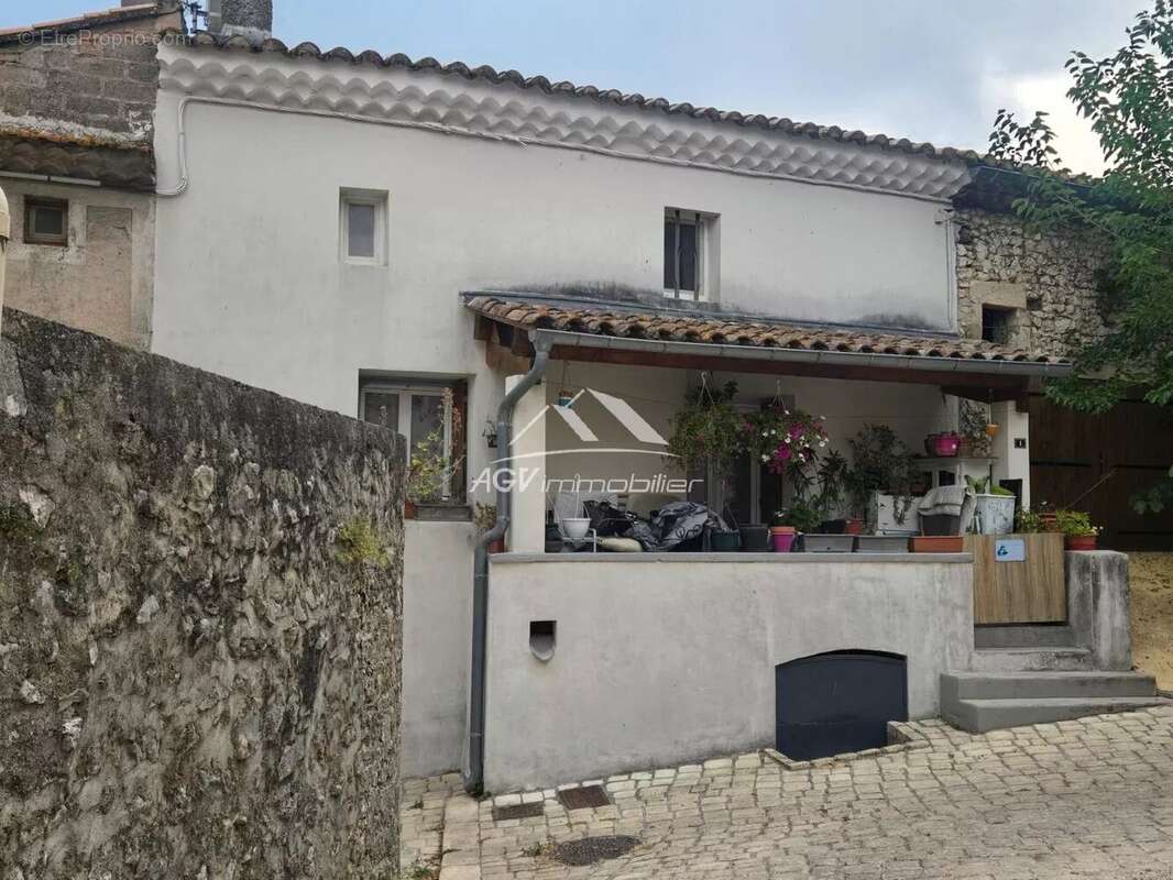 Maison de village - Proche Les Fumades - photo 3