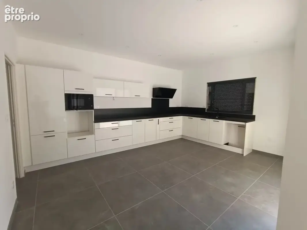 Montelimar 26200 - maison contemporaine de plain-pied - 137 m² - terrain 730 m² - 3 chambres - piscine - garage - photo 5