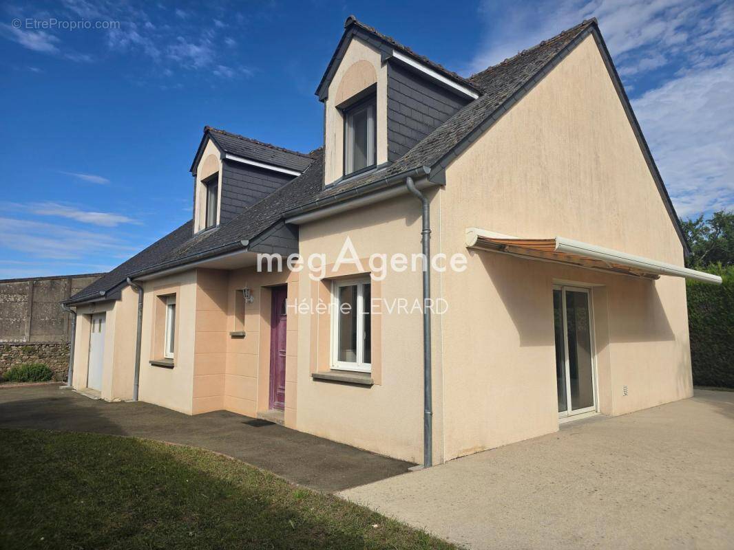 Maison à SAINTE-SUZANNE