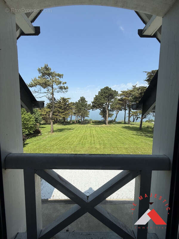 Maison 217 m² à Saint-Lunaire  - photo 2