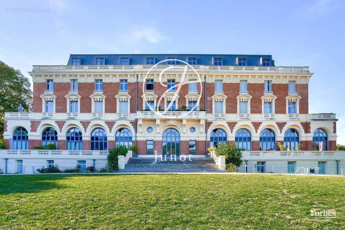Appartement à MAISONS-LAFFITTE
