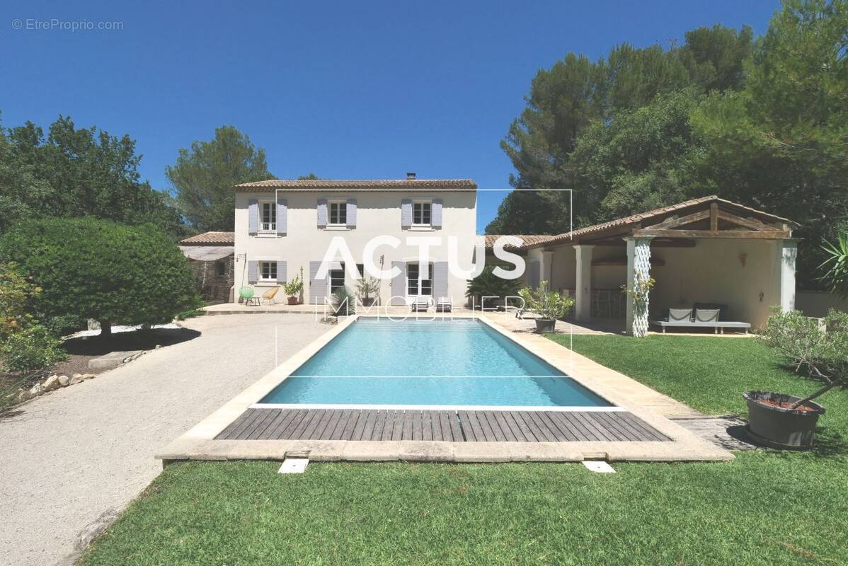 Maison à SALON-DE-PROVENCE