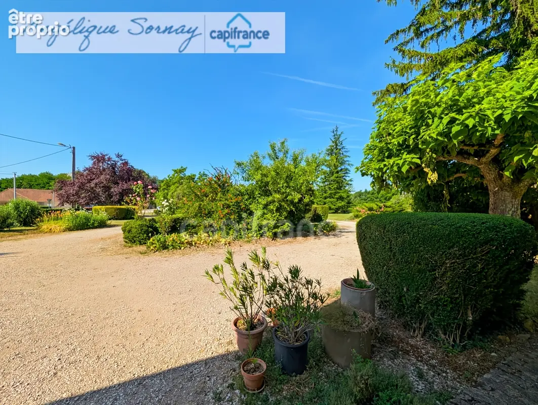 Louhans – 202 m² / 6 chambres / 2 500 m² / 4 garages – un potentiel rare ! - photo 40