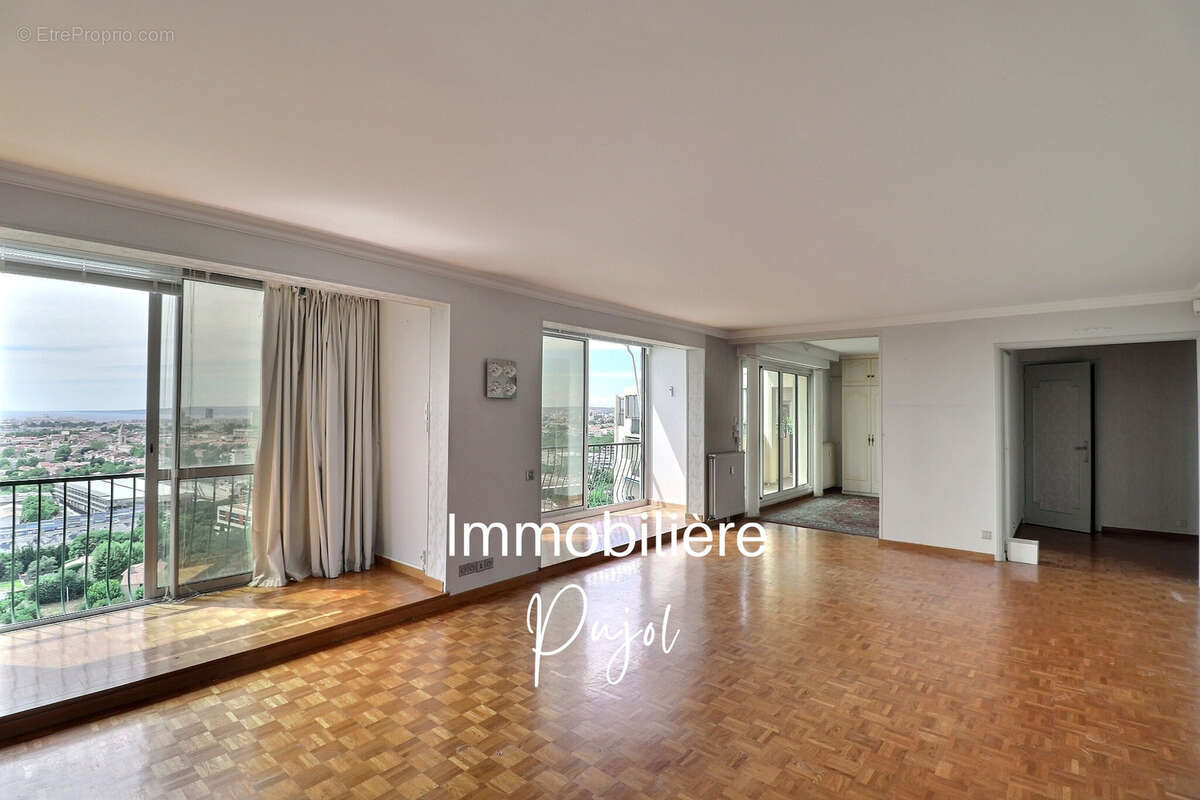Appartement à MARSEILLE-12E