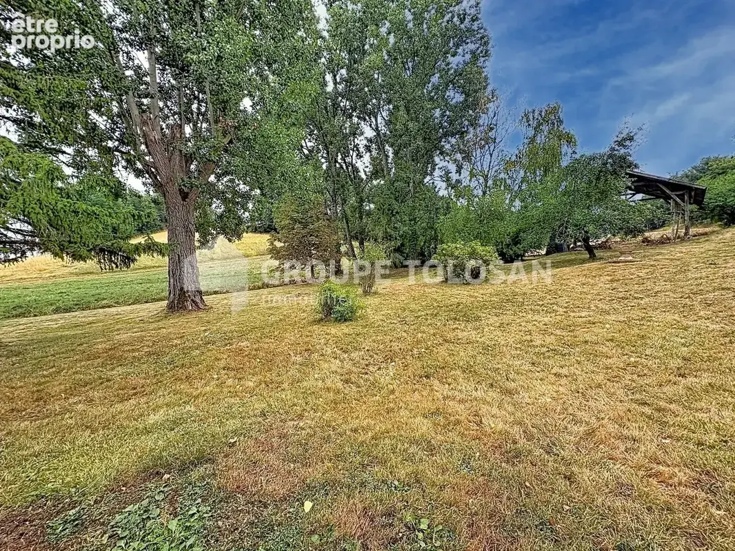 Maison 208 m² à Bourg-Saint-Bernard  - photo 3