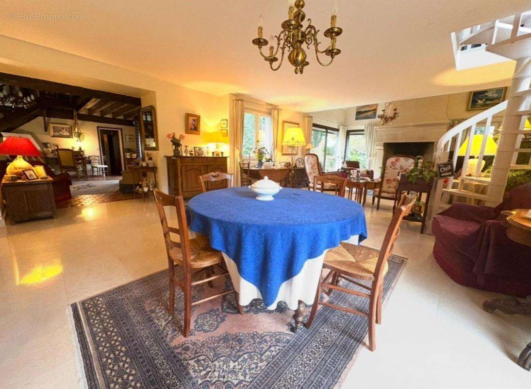 Maison à LE BENY-BOCAGE