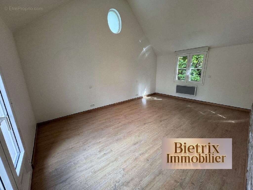 Maison à L&#039;ISLE-ADAM