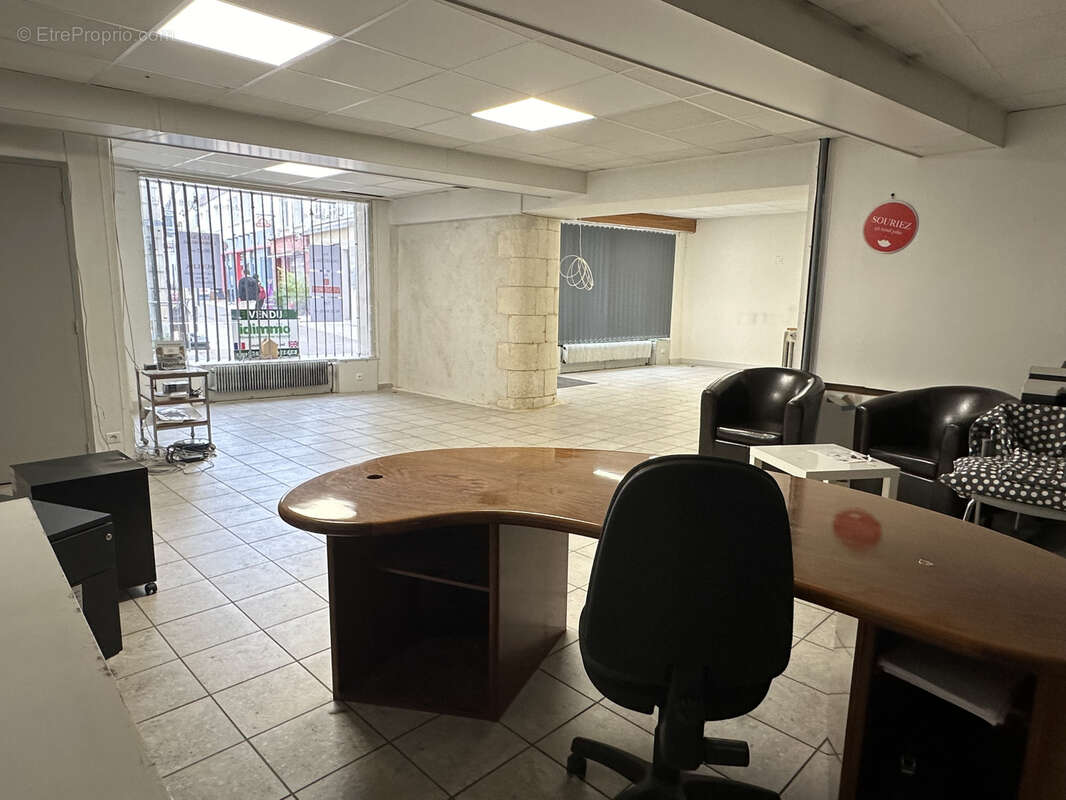 Immeuble mixte commerce et habitation - photo 10
