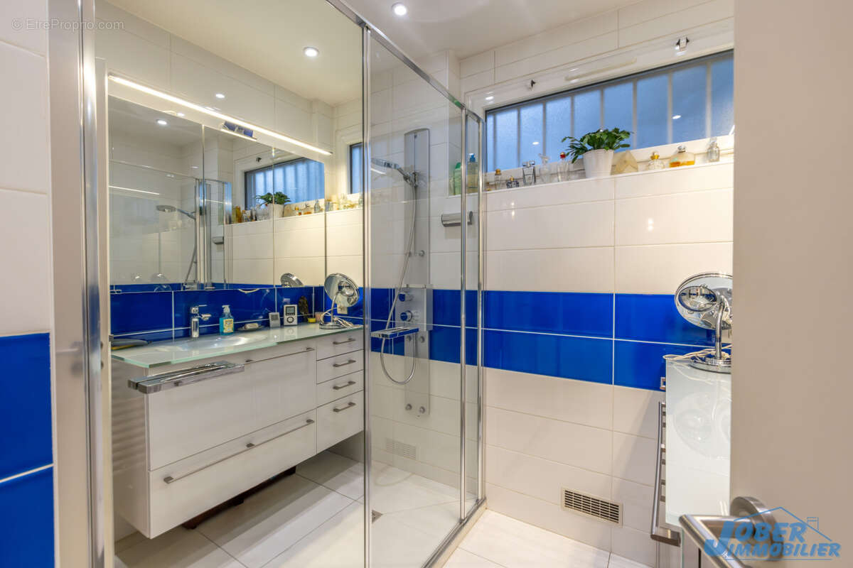 Appartement à NOGENT-SUR-MARNE