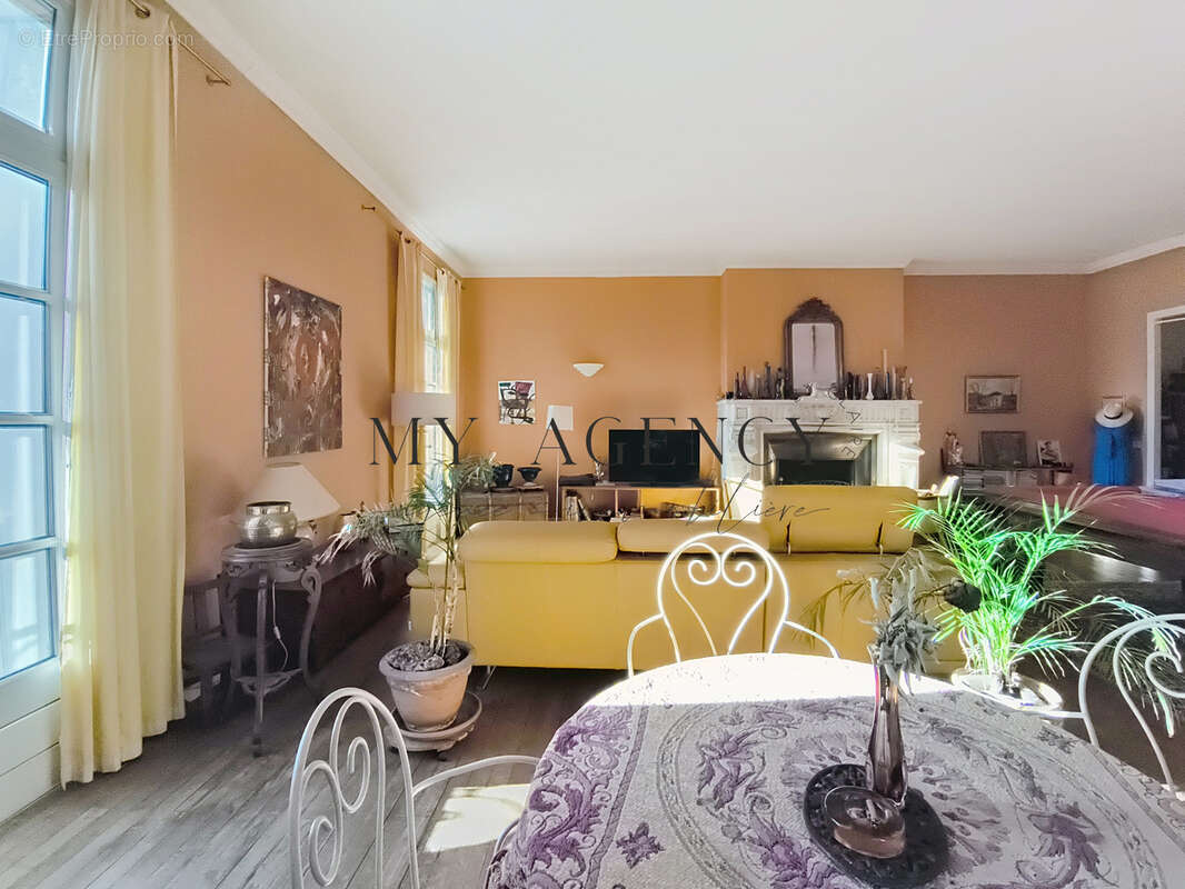 Appartement à PEZENAS