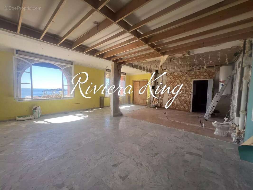 Appartement à BEAULIEU-SUR-MER