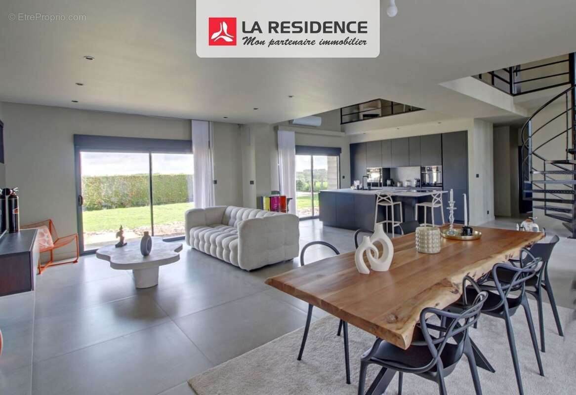 Maison à GRAINVILLE-SUR-RY