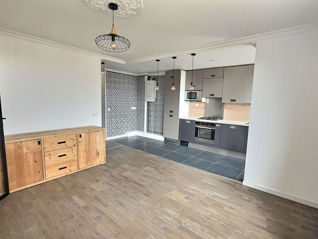 Appartement à IVRY-SUR-SEINE
