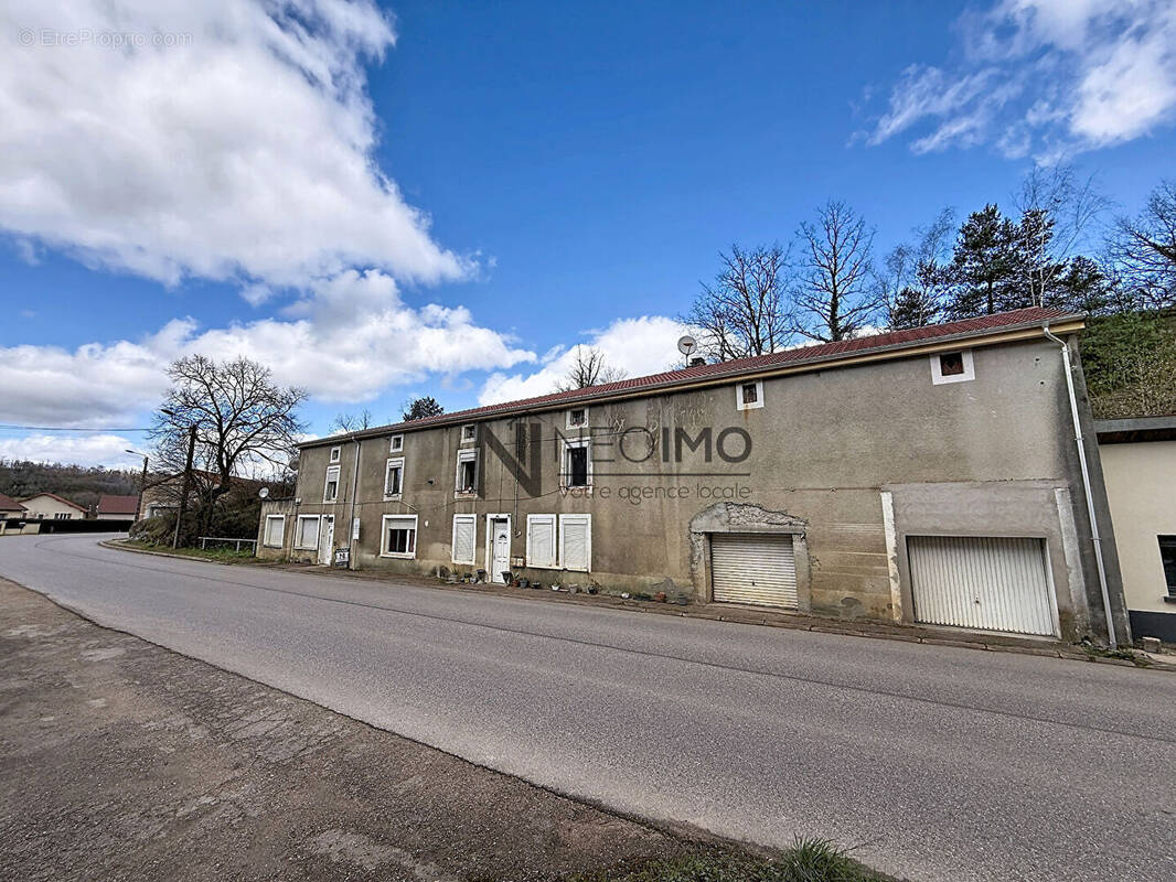 Appartement à CIRCOURT-SUR-MOUZON