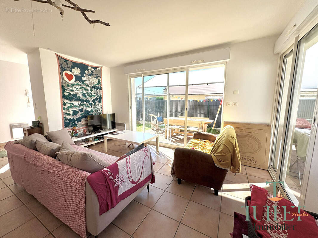 Maison à BOURCEFRANC-LE-CHAPUS