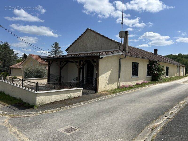 IMMOBILIER DES IV CHEMINS - Maison à VILLAMBLARD