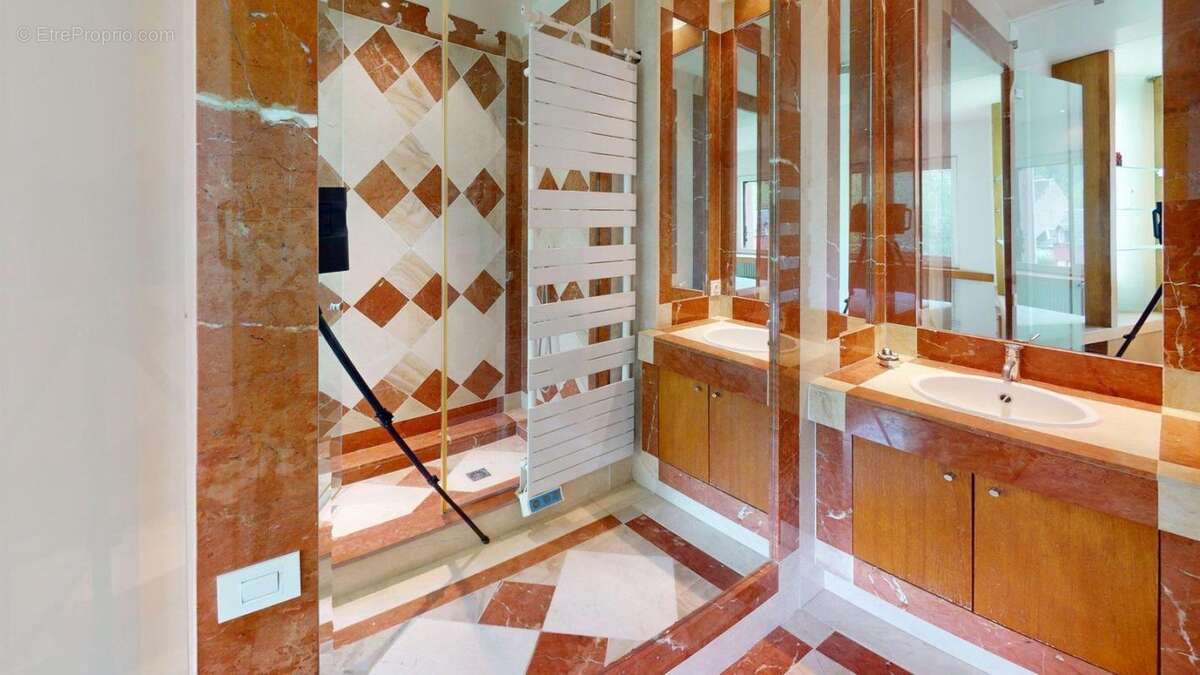 Appartement à BAGNERES-DE-LUCHON