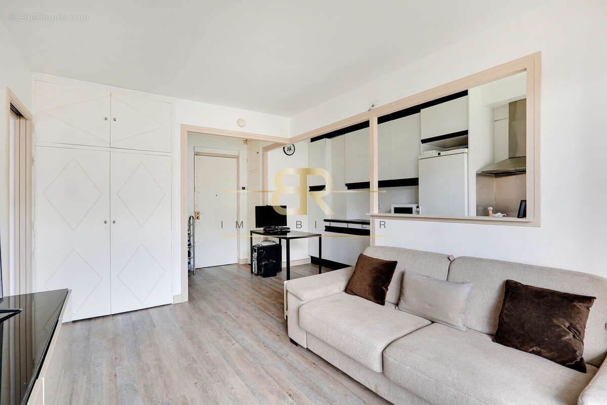 Appartement à PARIS-15E