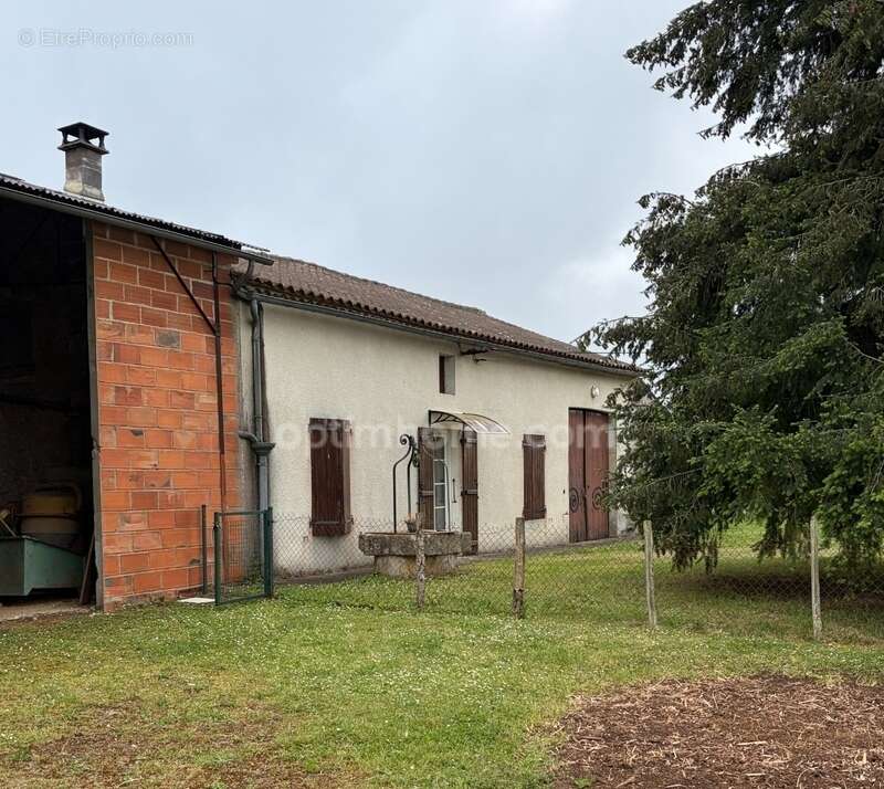 Maison à TAPONNAT-FLEURIGNAC
