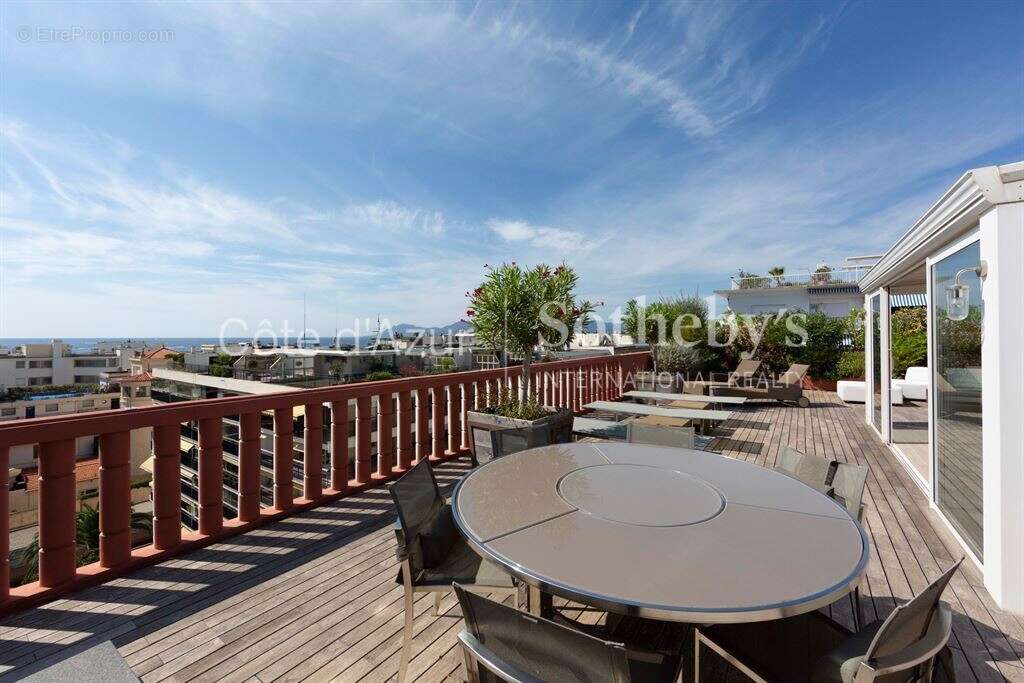 Appartement à CANNES