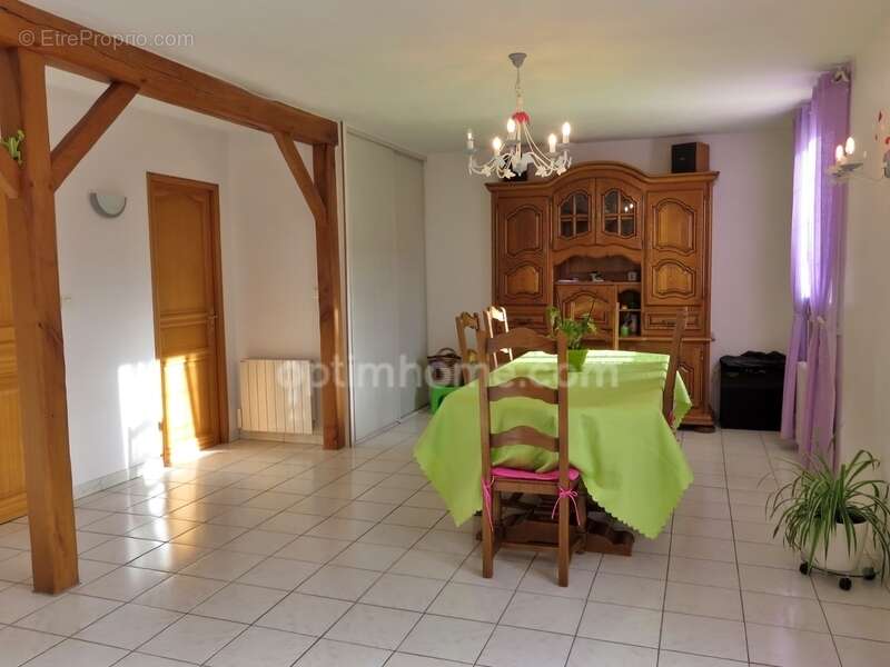 Proche Longnes – Maison familiale 4 chambres avec jardin dans un environnement privilégié à Mondreville - DPE D - photo 3