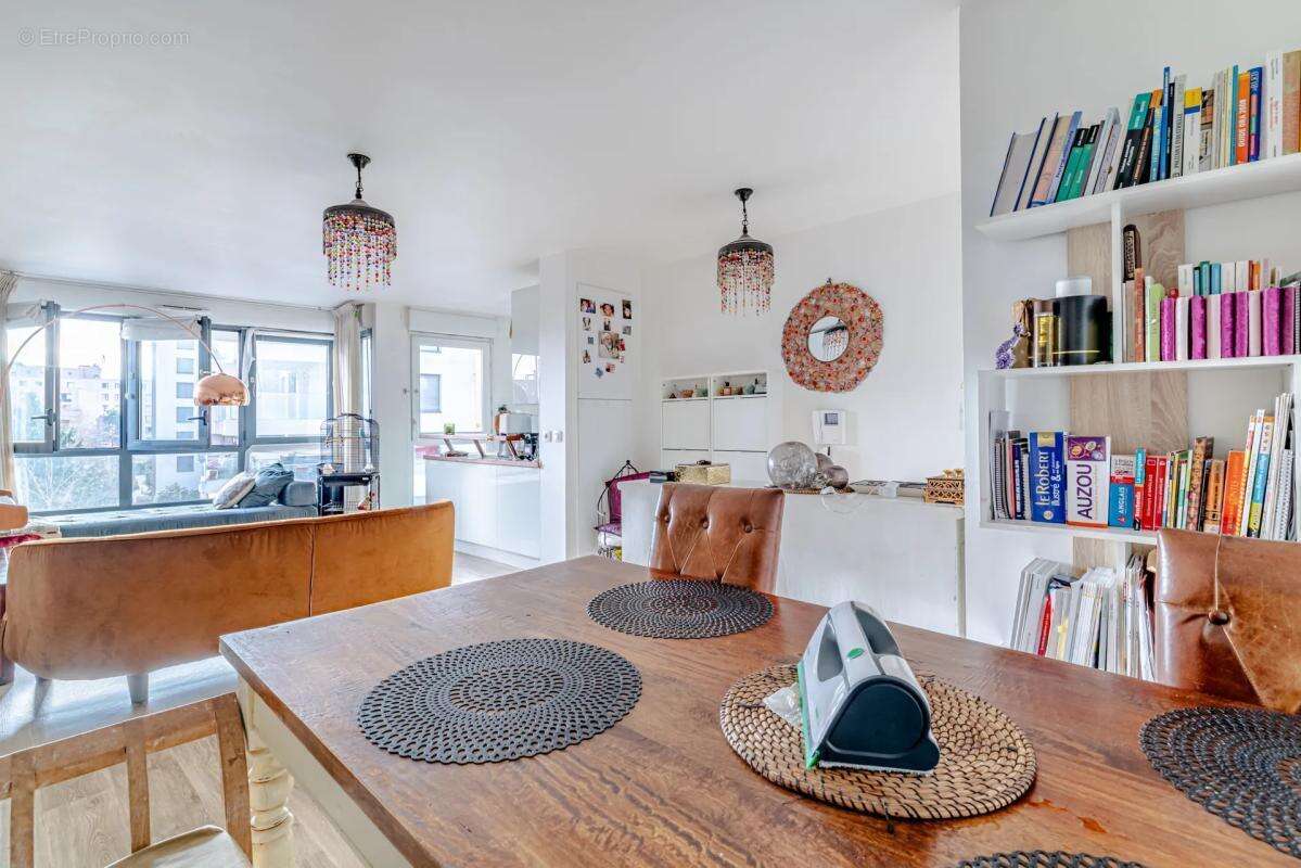 Appartement à GENNEVILLIERS