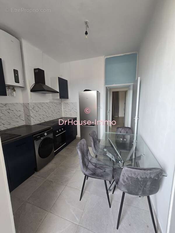 Appartement à MARSEILLE-3E