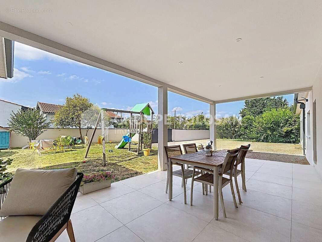 Maison 160 m² à Lavaur  - photo 3