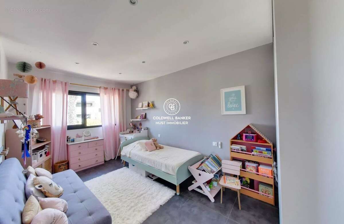 Maison à VILLENEUVE-DE-LA-RAHO