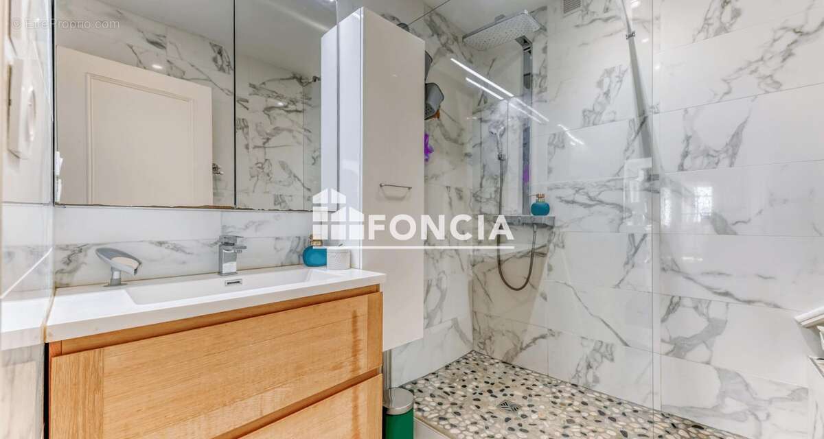 Appartement à LYON-7E