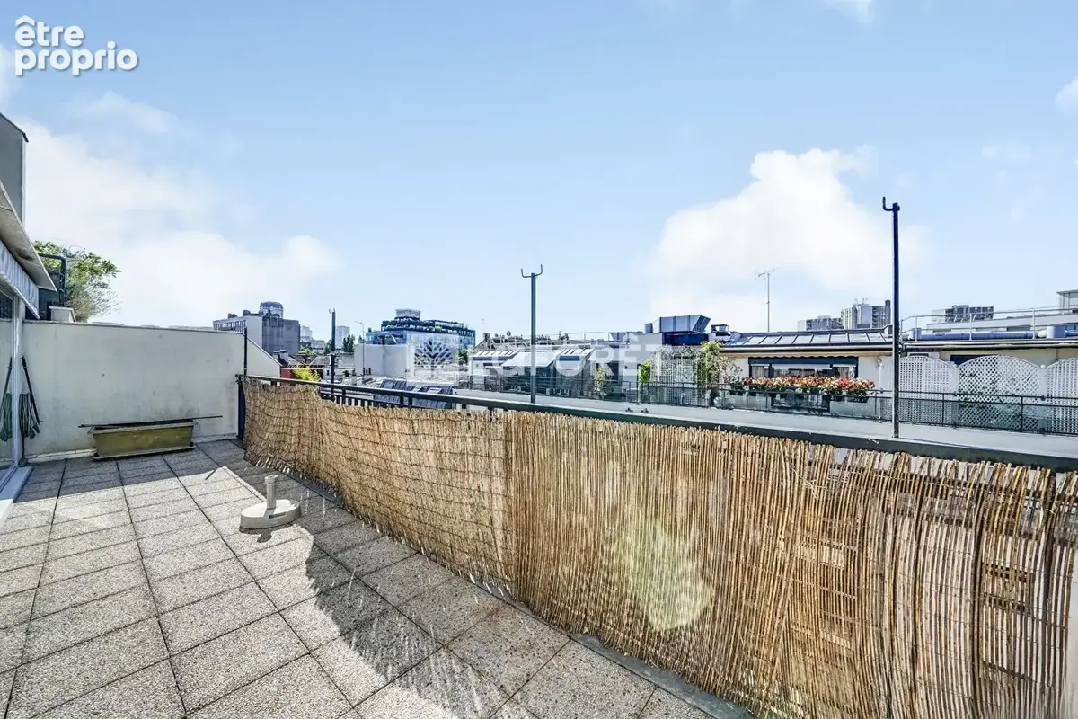 Appartement de 76m2 avec Terrasse de 16m²- Cave - Parking - photo 3