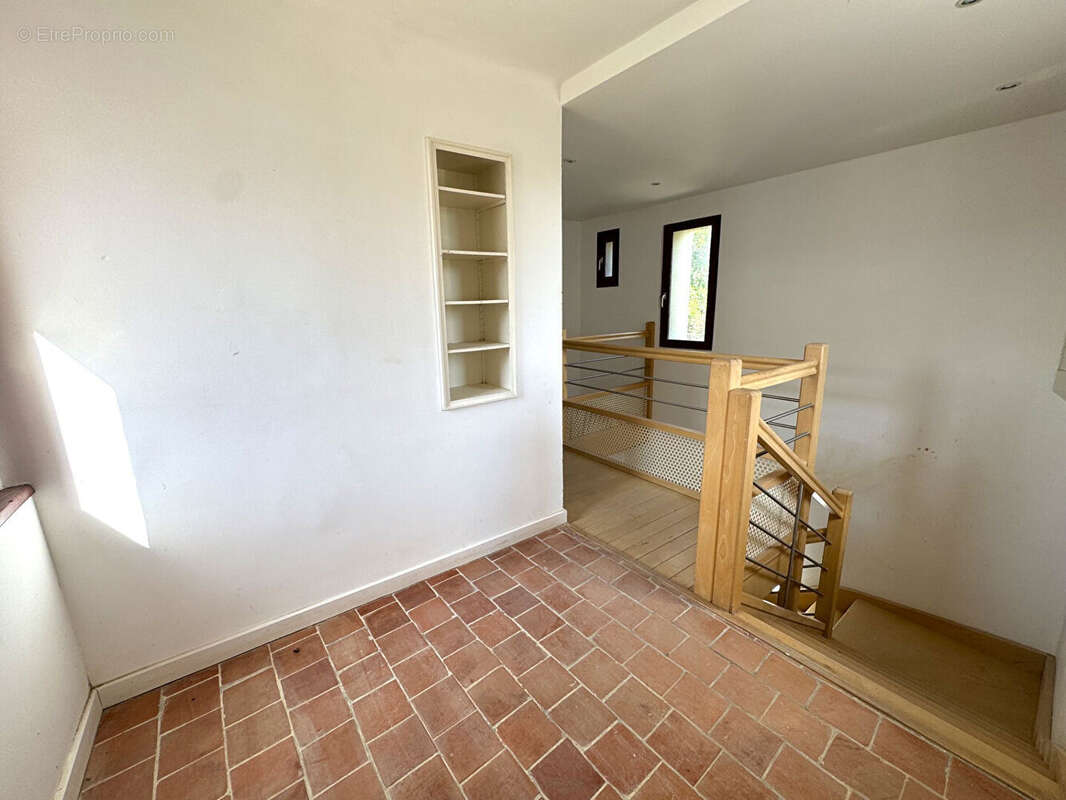 Appartement Toulouse 4 pièces 126m² + Terrasse + Balcon + 2 parking ! POUVOURVILLE - photo 12