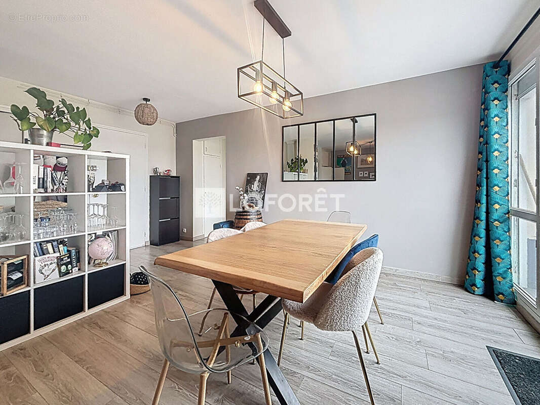 Appartement 58 m² à Falaise  - photo 2