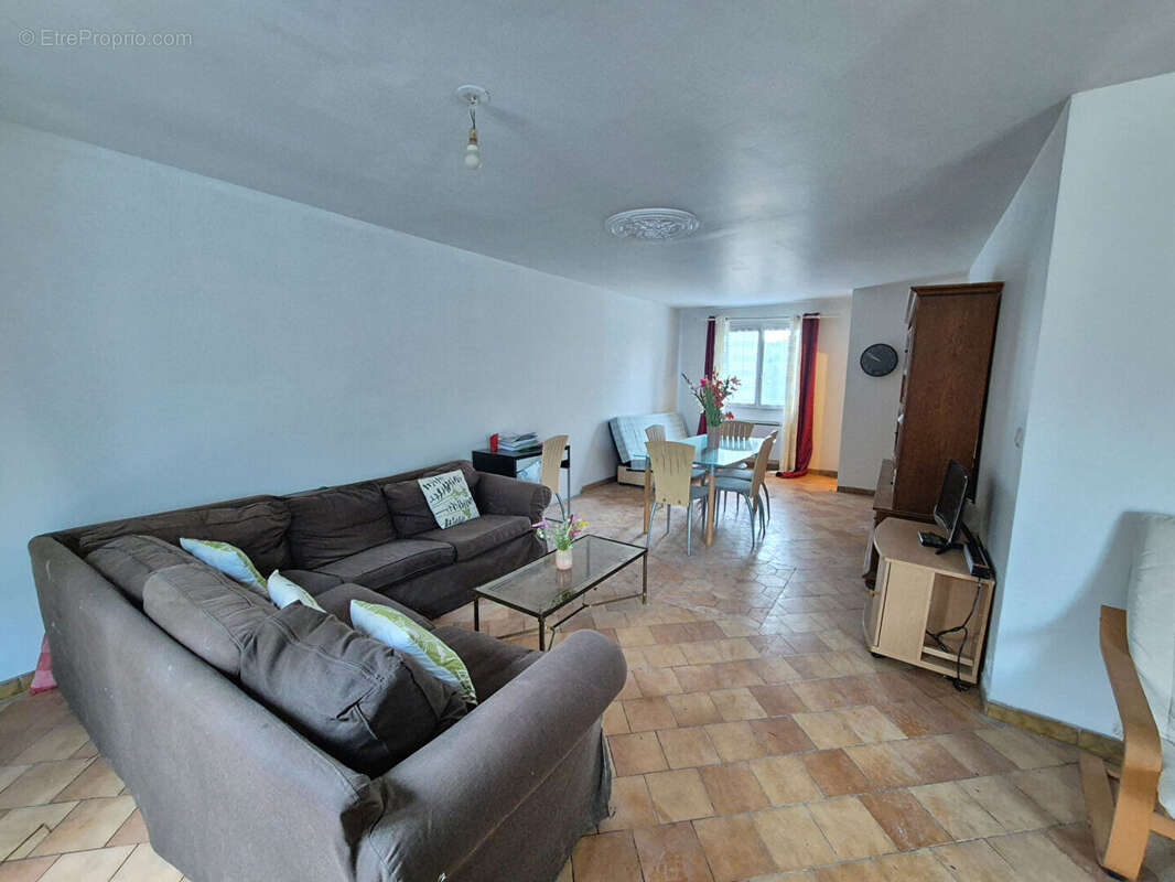 Maison à LE MEE-SUR-SEINE