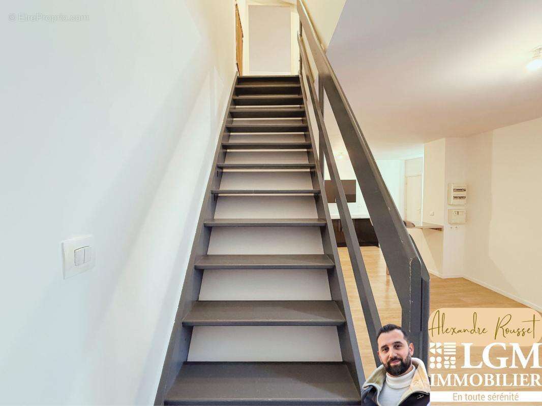 Appartement à LA CALMETTE