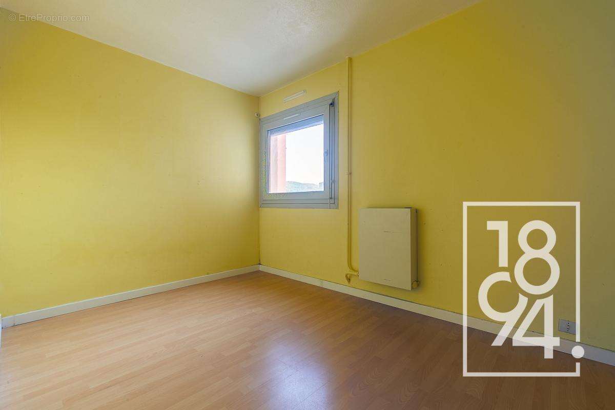 Appartement à SALON-DE-PROVENCE