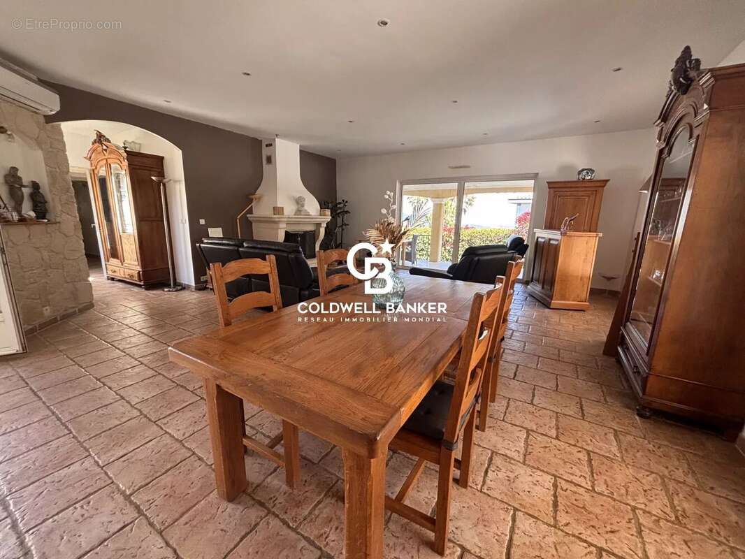 Maison à LES ADRETS-DE-L&#039;ESTEREL