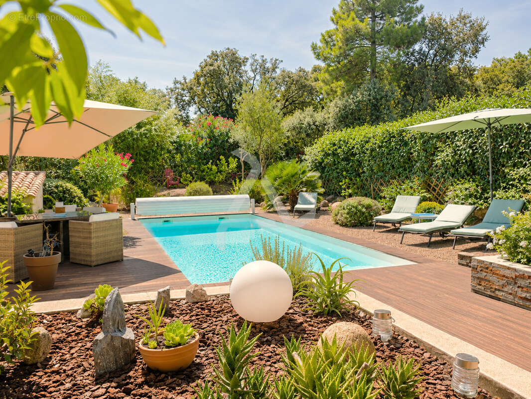 10’ porto-vecchio dans impasse résidentielle, villa t5 113m2 « première main » de 2014 - photo 22