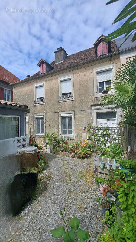 Appartement à ARTIX