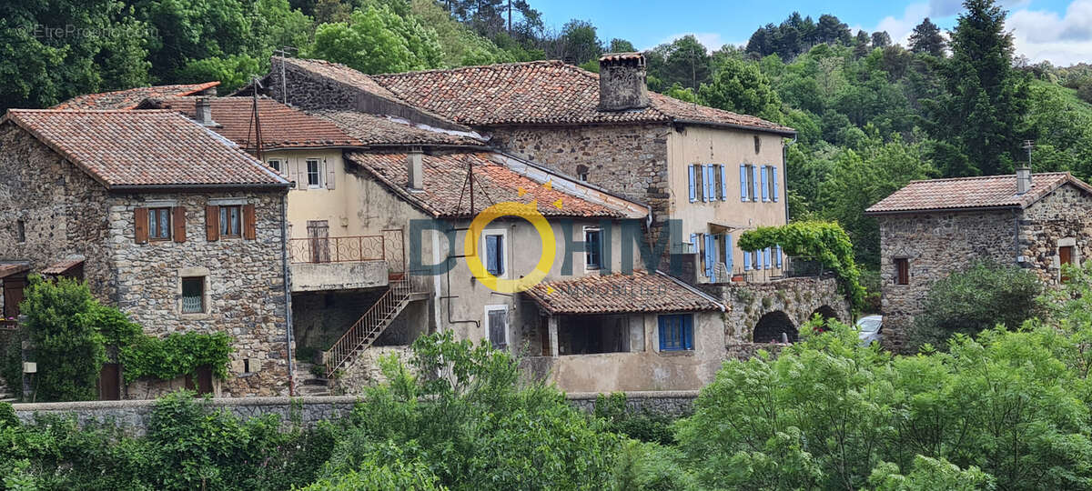 Maison de hameau avec 4152m2 de terrain - photo 2