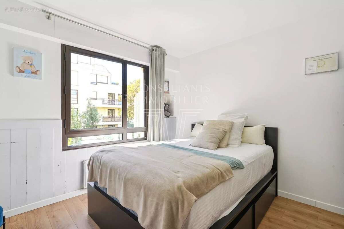 Appartement à LEVALLOIS-PERRET