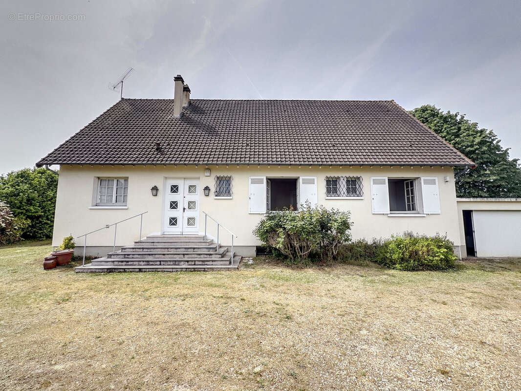 Maison à LA ROCHETTE