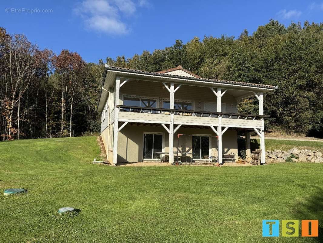 Maison à SAINT-MARCET